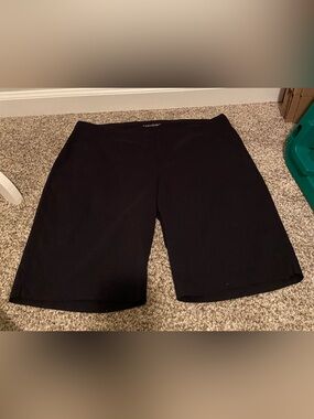 Columbia Omni Shield Advanced Repellency Black Women’s Shorts Size 16